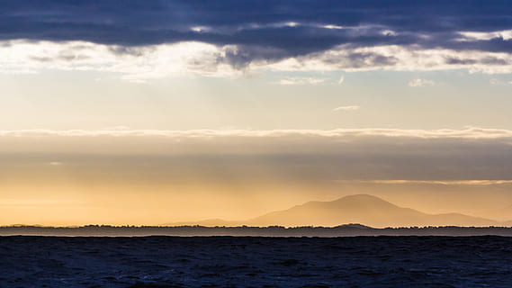 siluetti, tie, vuori, harmaa, pilviä, kultainen, tunnin, maiseman kuva, nimbus pilvet, maisema-valokuvaus, valtameri, kaukana, saari, kultainen tunti, auringonnousu, auringonlasku, pilvi, horisontti, luonto, pilvi - taivas, taivas, meri, hämärä, scenics, cloudscape, ulkona, sininen, auringonvalo, kauneus luonnossa, kesä, sää, maisema, aurinko, rauhallinen kohtaus, ei ihmisiä, valjeta, auringonnousu - aamunkoitto, värikuva, tyyneys, vesi, dramaattinen taivas, maisemat - luonto, ympäristö, sumu, maa, horisontti veden yli, 5K, CC0, public domain, rojaltivapaa