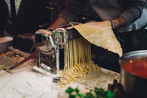 making, fresh, homemade, pasta, cooking, hands, process, spaghetti, people, men, human Hand, working, food and drink, preparation, italian food, food, one man only, one person, freshness, hand, occupation, business, human body part, holding, selective focus, indoors, preparing food, midsection, real people, 5K