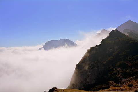 núvols, muntanyes, paisatge, cel, núvol, paisatge de muntanya, carega, Itàlia, muntanya, bellesa a la natura, Serra, naturalesa, escenics - natura, núvol - cel, boira, escena tranquil·la, tranquil·litat, medi ambient, cap gent, a l'aire lliure, escena no urbana, dia, viatjar, idíl·lic, terra, cim de muntanya, 5K, CC0, domini públic, lliure de regalies