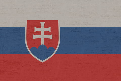 slovakia, bendera, merah, fitur dinding - bangunan, biru, tidak ada orang, patriotisme, Arsitektur, struktur yang dibangun, warna oranye, hari, simbol, merapatkan, latar belakang, warna putih, seni dan kerajinan, bentuk, di luar rumah, komunikasi, bingkai penuh, ikon nasional, 1080P, CC0, domain publik, bebas royalti