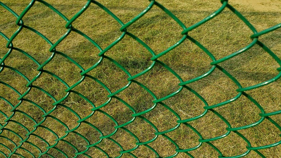 camp, estiu, patró, textura, resum, barrera, disseny, medi ambient, tanca, herba, camp de gespa, pastures, gespa verda, quadrícula, sòl, línia, a l'aire lliure, parc infantil, barana, web, cable, tanca de filferro, marc complet, fons, color verd, cap gent, tanca d'enllaç de cadena, dia, planta, primer pla, naturalesa, terra, límit, seguretat, esport, multicolor, 5K