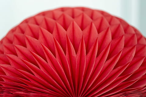 origami, paper, patró, textura, origami, paper, geomètric, rodó, mitja esfera, tallar a la meitat, cèl · lules, creativitat, artesania, vermell, macro, detall, primer pla, sol objecte, fons blanc, cap gent, art i artesania, a l'interior, disseny, natura morta, tir de l'estudi, forma, forma geomètrica, tèxtil, cercle, espiral, flexibilitat, flor, 5K, CC0, domini públic, lliure de regalies