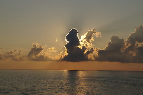 solnedgang, skyer, sol, romantisk, Abendstimmung, humør, vær stemning, kveldssol, vann, hav, innsjø, himmel, sky - himmel, horisont over vann, horisont, skjønnhet i naturen, naturskjønnhet - natur, vannkanten, ro, rolig scene, natur, idylliske, ingen folk, utendørs, Seascape, sollys, refleksjon, 4K, CC0, offentlig domene, opphavsrett gratis