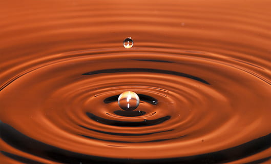 Tropfen, skizzieren, Makro, gewellt, Wasser, fallen, keine Leute, Bewegung, Nahansicht, Natur, Vollbild, Hintergründe, plantschen, konzentrisch, Muster, Frische, Schönheit in der Natur, orange Farbe, High Angle View, Geometrische Figur, Ruhe, Reinheit, abstrakte Hintergründe, Hochgeschwindigkeitsfotografie, 2K, CC0, gemeinfrei, lizenzfrei
