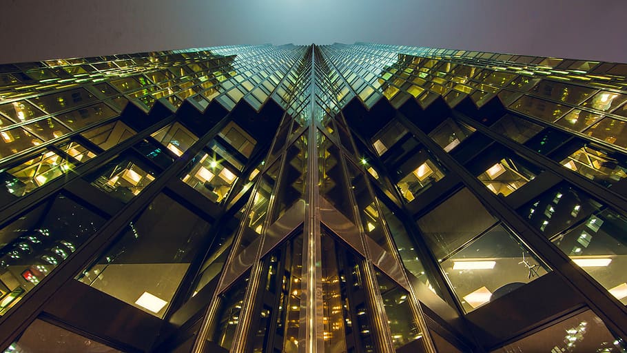 Solucan göz, fotoğrafı göster, çok katlı, bina, mimari, altyapı, gökdelen, gökyüzü, kule, ışıklar, gece, insansız, aydınlatılmış, içeriye, simetri, kapatmak, gün, yapılı yapı, modern, dış yapı, Kent, düşük açılı görünüş, Desen, aydınlatma ekipmanı, açık havada, şekil, soyut, geometrik şekil, fütüristik, cam malzemesi, ofis binası dış, tavan, 5K