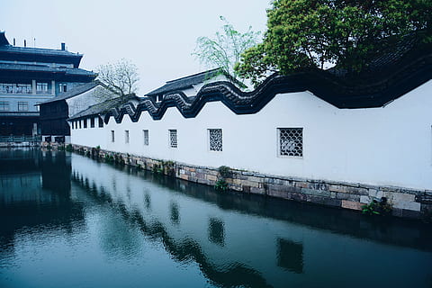 Wuzhen, riflessione, sfondo, architettura, struttura costruita, acqua, esterno dell'edificio, albero, pianta, natura, lungomare, cielo, costruzione, giorno, fiume, nessuno, Casa, all'aperto, cielo sereno, 4K, CC0, dominio pubblico, privo di copyright