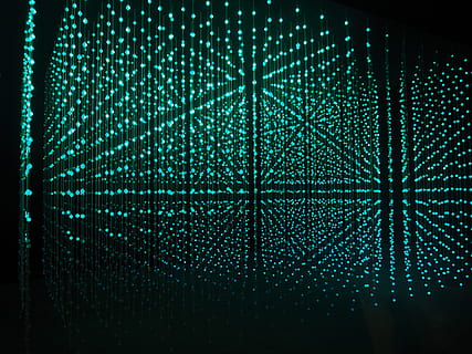 Muster, Licht, Farbe, Struktur, flechten, Grün, abstrakt, beleuchtet, Nacht-, Technologie, Hintergründe, keine Leute, glühend, Nachtclub, Dekoration, Nachtleben, drinnen, Lichtanlage, Blau, Kunst, Kultur und Unterhaltung, Design, gestalten, Verbindung, Licht - natürliches Phänomen, schwarzer Hintergrund, Disco Lichter, hell, 4K