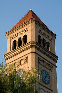 Turnul cu Ceas, Spokane, Washington, ceas, Riverfront, arhitectură, construită, exteriorul clădirii, cer, cer senin, vedere unghiulară joasă, plantă, natură, nici o persoana, zi, istorie, trecutul, clădire, copac, destinații de călătorie, în aer liber, lumina soarelui, arc, albastru, oraș, 1080P, CC0, domeniu public, fără drepturi de autor