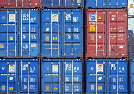 blå, rød, stålbeholdere, beholdere, fragt, eksport, last, transportere, transportmidler, Forsendelse, industri, forretning, industriel, Havn, levering, skib, handle, logistik, kommerciel, terminal, opbevaring, dok, handel, tung, meddelelse, beholder, ingen mennesker, fuld ramme, godstransport, kommerciel dock, mole, dag, baggrunde, tekst, boks, arkitektur, i en række, metal, last container, 4K, CC0, offentligt domæne, royaltyfrie