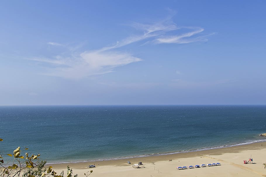 antenne, fotografering, legeme, vand, sand, Foto, havkyst, ocean, Sky, strand, hav, himmel, havet, ferie, sommer, sol, træ, person, paraply, horisont over vand, horisont, jord, skønhed i naturen, scenics - natur, natur, rolig scene, tilfældige mennesker, sky - himmel, dag, gruppe af mennesker, ro, rigtige mennesker, fritidsaktivitet, udendørs, 4K