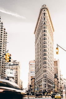 piatto, costruzione di ferro, nuovo, York, edificio di ferro da stiro, città di york, Flatiron, nyc, architettura, New York City, esterno dell'edificio, città, struttura costruita, modo di trasporto, mezzi di trasporto, auto, strada, veicolo a motore, costruzione, cielo, veicolo terrestre, via della città, edificio per uffici esterno, vita di città, giorno, grattacielo, traffico, alto - alto, all'aperto, 5K, CC0, dominio pubblico, privo di copyright