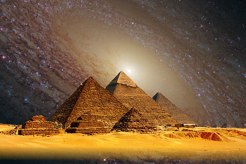 Fotografie, großartig, Pyramide, Gizeh, Pyramiden, cheops, Ägypten, Weltwunder, Sphinx, chephren, Kairo, ägyptisch, Pharaonen, Universum, Kosmos, Platz, mystisch, Fantasie, Fotomontage, Unendlichkeit, Großer Wagen, Galaxis, Spiralgalaxie, Fantasiewelt, Astronaut, Schnee, Stern - Raum, die Architektur, Geschichte, die Vergangenheit, uralt, alte Zivilisation, Himmel, gebaute Struktur, Reise, Reiseziele, Natur, Nacht-, keine Leute, alte Ruine, Szenen - Natur, alt, Gebäudehülle, gestalten, Archäologie, Astronomie, ruiniert, alte Geschichte, 2K, CC0, gemeinfrei, lizenzfrei