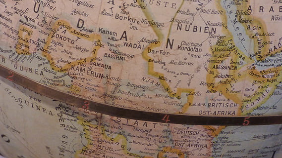 globus, carta geografica, monumento, vecchio, antico, viaggio, monumenti, storia, testo, in casa, comunicazione, fotogramma intero, sceneggiatura occidentale, nessuno, avvicinamento, carta, sfondi, guida, sceneggiatura non occidentale, copione, vista dall'alto, natura morta, grafia, mappa del mondo, mezzo di informazione, modello, turismo, Messaggio, 4K, CC0, dominio pubblico, privo di copyright
