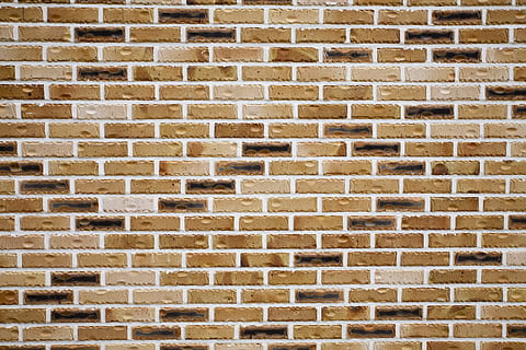 paret de maó marró, maó, arquitectura, patró, fons, paret, rajola, quadrat, superfície, textura, bloc, rectangle, interior, pedra, blocs, paret de maó, marc complet, estructura construïda, funció de construcció de parets, cap gent, repetició, dia, primer pla, exterior de l'edifici, forma, marró, vell, a l'aire lliure, disseny, 4K, CC0, domini públic, lliure de regalies