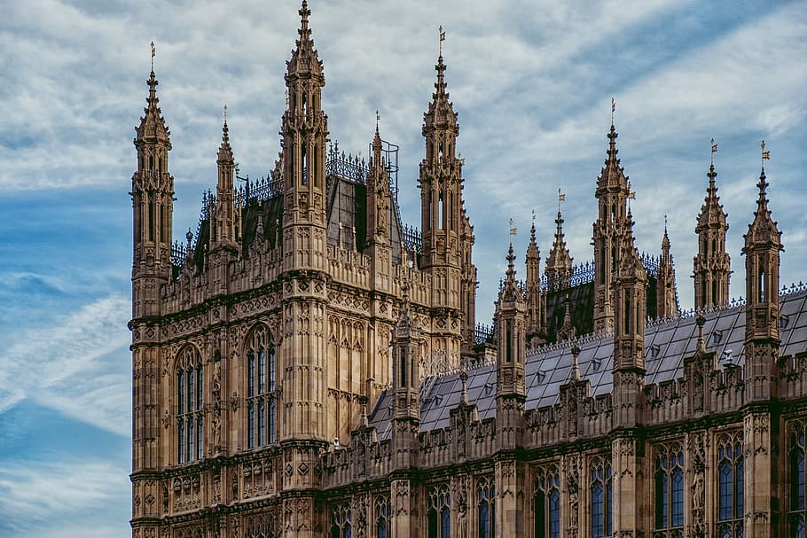 hnědý, beton, hrad, uklidnit, nebe, během dne, gotický styl, architektura, domy parlamentu - Londýn, město westminster, slavné místo, Anglie, Spojené království, katedrála, Londýn, Anglie, Evropa, architektura a budovy, duomo milan, stavba, den, nikdo, Dějiny, destinace, mrak - nebe, exteriér budovy, Příroda, nízký úhel pohledu, náboženství, cestovat, víra, duchovno, minulost, město, místo uctívání, venku, vyšperkovaný, 1080P