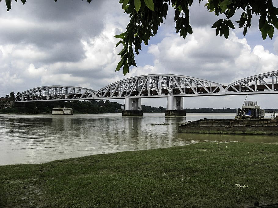 paisatge del pont hoogly, hooghly, pont, paisatge, kolkata, Índia, arquitectura, calcuta, núvols, fotografies, pont hooghly, paisatges, domini públic, riu, pont - estructura feta per l'home, Austràlia, lloc famós, cel, núvol - cel, estructura construïda, connexió, aigua, planta, naturalesa, exterior de l'edifici, arbre, cap gent, transport, herba, dia, a l'aire lliure, pont d’arc, 2K