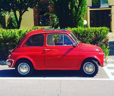 fiat, Itàlia, 500, oldtimer, clàssic, nostàlgic, automàtic, vehicle, fiat 500, cinquecento, automoció, vell, nostàlgia, mini, vermell, històricament, petit, bambino, cotxe antic, bonic, pkw, romàntic, disseny, romanç, manera de transport, transport, vehicle terrestre, planta, automòbil, arbre, cotxe, arquitectura, ciutat, dia, estructura construïda, exterior de l'edifici, carrer, naturalesa, estacionari, carretera, estil retro, cap gent, a l'aire lliure, luxe, roda, 2K, CC0, domini públic, lliure de regalies