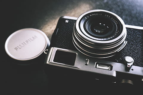 shot, fujifilm camera, Closeup, Fujifilm, camera, technology, camera - Photographic Equipment, old-fashioned, lens - Optical Instrument, equipment, retro Styled, old, photography Themes, black Color, single Object, close-up, no people, music, still life, photographic equipment, indoors, table, high angle view, arts culture and entertainment, digital camera, studio shot, the past, antique, black background, slr camera, 2K