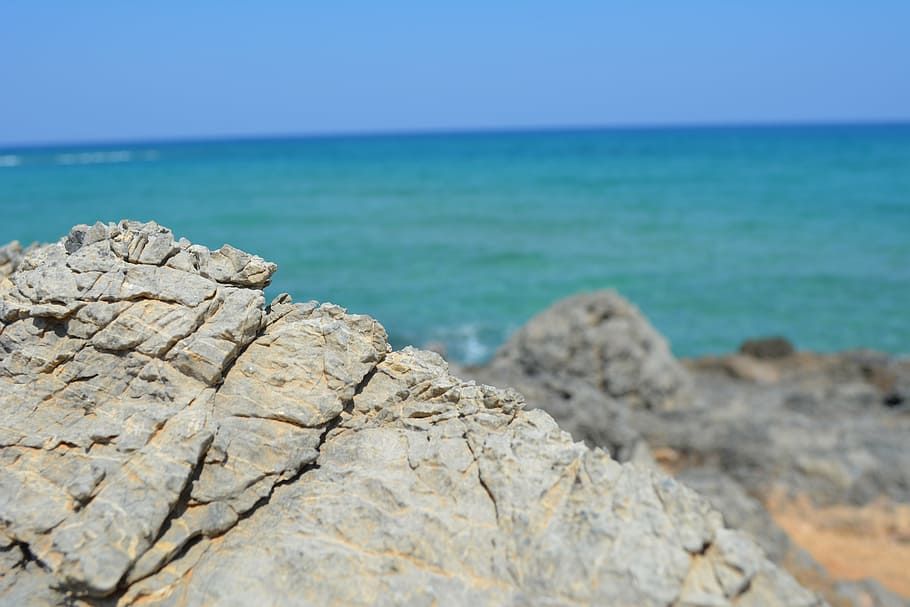 platja, Bleu, pedra, mar, horitzó, horitzó sobre l’aigua, aigua, cel, rock, rock - object, escenics - natura, bellesa a la natura, blau, sòlid, tranquil·litat, terra, escena tranquil·la, naturalesa, dia, cap gent, cel clar, a l'aire lliure, color turquesa, 5K