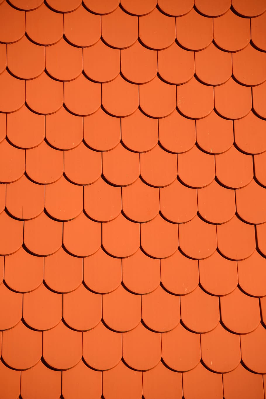 illustrazione marrone, arancia, modello, tetto, fotogramma intero, sfondi, nessuno, strutturato, ripetizione, abbondanza, colore arancione, vista dall'alto, forma geometrica, pavimentazione, Marrone, forma, grande gruppo di oggetti, architettura, all'aperto, design, avvicinamento, giorno, pavimento piastrellato, tegola, 5K