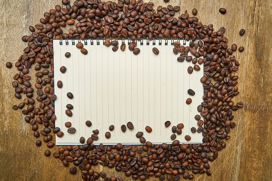blanc, governat, grans de cafè, cafè, quadern, bolígraf, llibre, tassa, tassa de cafè, foto de menjar, cappuccino, bon dia, cafeïna, al matí, treballar, despertar, begudes, foto, curs, marró, menjar, fons, fusta, taula, el treball, espresso, fotografia, macro, cafeteria, llegir, nutrició, escriure, gra de cafè, nucli, estil de vida saludable, gra de cafè torrat, menjar i beguda, cafè - beguda, torrat, frescor, directament a sobre, cap gent, gran grup d'objectes, natura morta, beure, refresc, vista d’angle alt, 5K