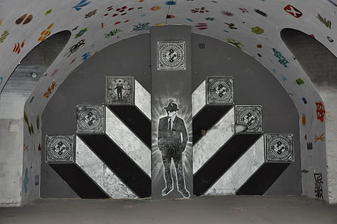 Zahl, Wand, Graffiti, die Architektur, Islam, berühmter Platz, Moschee, gebaute Struktur, keine Leute, Muster, Gebäude, Religion, Spiritualität, Glauben, drinnen, Kunst und Handwerk, Bogen, Kreativität, Anbetungsstätte, Tag, Reiseziele, die Vergangenheit, Geschichte, Vorderansicht, Decke, 4K, CC0, gemeinfrei, lizenzfrei
