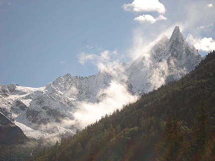 chmury, dym, góra, palić, Góra, Natura, scenics, dzień, pasmo górskie, żadnych ludzi, piękno natury, scenics - natura, niebo, chmura - niebo, drzewo, spokojna scena, roślina, spokój, środowisko, scena pozamiejska, krajobraz, na dworze, idylliczny, zimna temperatura, ośnieżona góra, szczyt górski, sosna, drzewo iglaste, 2K, CC0, domena publiczna, darmowe zdjęcia