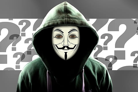 person, bär, kille fawkes mask illustration, frågetecken, hacker, ge sig på, mask, internet, anonym, binär, ett, cyber, brottslighet, cybernetics, artificiell intelligens, fungera, krets, digital, intelligent, trogen, datavetenskap, teknologi, null, dator, datavirus, datorvirus, data, datautbyte, kommunikation, nätverk, programmering, kalkylator, server, manus, trojan, virus, virusvarning, porträtt, frontvy, en person, huva, huvudskott, oigenkännlig person, riktiga människor, maskera, inomhus, livsstilar, huva - kläder, tittar på kameran, luvtröja, närbild, Kläder, dolda ansikte, män, mänskligt ansikte, 5K, CC0, offentligt domän, royaltyfria