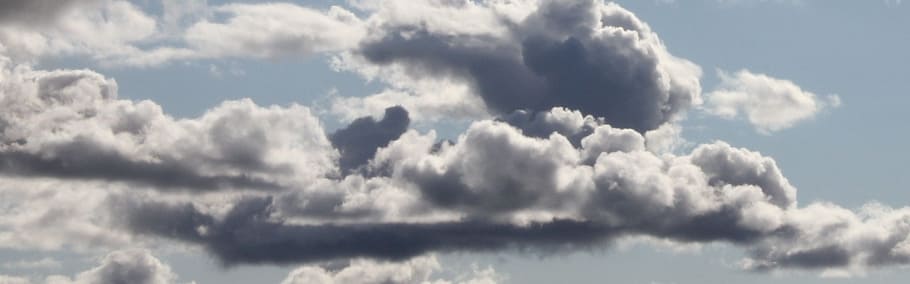 header, banner, himmel, Sky, vejr, plads, cloudscape, luft, fluffy, ilt, grå, natur, overskyet, atmosfære, klima, sky - himmel, scenics - natur, skønhed i naturen, vind, sollys, dramatisk himmel, humørlig himmel, baggrunde, miljø, panoramisk, hvid farve, storm, ingen mennesker, udendørs, meteorologi, mørk, regn, abstrakt, blødhed, 2K
