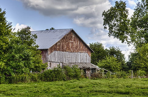 graner, rústic, graners, ohio, art digital, rural, escènic, país, camp, paisatge, cobert, coberts, granja, granges, agricultura, agrícola, Masia, campanar, comtat, americana, foto, fotografia, estructura, estructures, sturgell, William Sturgell, factura sturgell, històric, decoració de la llar, edificis, núvols, cel, arbre, arbres, ennuvolat, cels, males herbes, comtat del campanar, urbana, planta, arquitectura, estructura construïda, material de fusta, exterior de l'edifici, naturalesa, núvol - cel, edifici, casa, edifici agrícola, terra, escena rural, cap gent, dia, herba, color verd, a l'aire lliure, 5K, CC0, domini públic, lliure de regalies