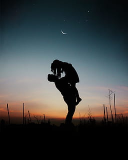 Fajar, alam, langit, pria, backlit, anak laki-laki, pasangan, gelap, senja, lingkungan Hidup, wanita, gadis, kebahagiaan, cinta, bulan, orang-orang, bayangan hitam, bersama, matahari terbenam, satu orang, kegiatan waktu luang, orang sungguhan, gaya hidup, keindahan di alam, kedudukan, laki-laki, penuh, bidang, tampilan samping, scenics - alam, warna oranye, tanah, ketenangan, adegan yang tenang, di luar rumah, juru potret, 2K