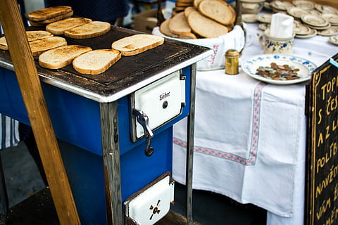 toasted, bread, garlic, Traditional, Czech, toasted bread, hands, market, outside, street food, food, cultures, table, indoors, food and drink, retail, no people, day, fast food, high angle view, freshness, focus on foreground, still life, healthy eating, wellbeing, close-up, baked, choice, ready-to-eat, serving size, white color, 5K, CC0, public domain, royalty free