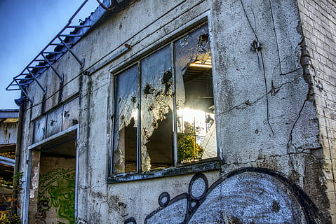 sunbeam, back light, window, broken, lost place, lost places, leave, hall, old, ruin, graffiti, wall, art, creativity, facade paint, sprayer, colorful, painting, graphic, mural, street art, color, shipyard, break up, architecture, built structure, building exterior, low angle view, building, no people, abandoned, damaged, wall - building feature, day, lighting equipment, bad condition, weathered, outdoors, nature, obsolete, house, run-down, deterioration, ruined, 5K, CC0, public domain, royalty free