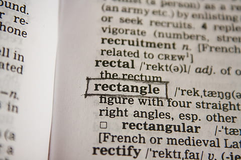 rectangle, paraula, diccionari, Cercar, informació, llibre, pàgina, llegir, coneixement, text, cap gent, guió occidental, primer pla, paper, comunicació, a l'interior, marc complet, nombre, enfocament selectiu, salut i medicina, experiència, periòdic, dades, fons, negocis, medicina, historial mèdic, script no occidental, signe, missatge, 2K, CC0, domini públic, lliure de regalies