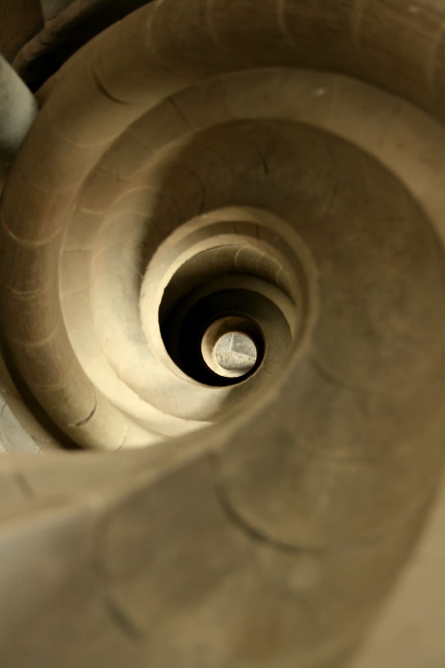 tuzak, bina, mimari, Sanat, spiral, insansız, gün, içeriye, Desen, yüksek açılı görünüş, merdiven, merdiven ve basamaklar, kapatmak, geometrik şekil, spiral merdiven, seçici odak, daire, girdap, şekil, yapılı yapı, azalan perspektif, metal, dizayn, tekerlek, doğrudan aşağıda, 4K