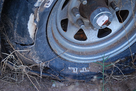Old, Wheel, Wheels, used, worn, disposed of, broken, thrown away, auto tires, car, no people, outdoors, close-up, day, tire, metal, transportation, mode of transportation, land vehicle, abandoned, rusty, high angle view, motor vehicle, nature, decline, deterioration, damaged, silver colored, industrial equipment, 4K