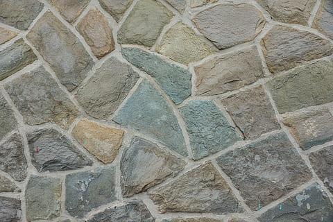 braun, Petrol, grau, Steine, Textur, Struktur, Wand, Pflasterung, Steinwand, Hintergrund, Gebäude, Mauerwerk, Fassade, Wände, bunt, farbig, Hintergründe, Muster, Backstein, Wandbau - Funktion, die Architektur, stein material, Material, Rau, Vollbild, keine Leute, gebaute Struktur, solide, texturiert, Tag, Nahansicht, Bodenbelag, Geschichte, Fußweg, draußen, Natur, Fliesenboden, 5K, CC0, gemeinfrei, lizenzfrei