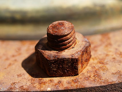 vite, filo, Noce, ferro, metallo, inossidabile, connessione, Allen, tecnologia, fissaggio, ghiandola, arrugginito, montaggio, tecnologia di assemblaggio, rottami di ferro, Marrone, arancia, rottame, avvicinamento, concentrarsi sulle conoscenze acquisite, dado - chiusura, bullone, nessuno, giorno, vecchio, declino, deterioramento, corri giù, intemperie, all'aperto, danneggiato, cattiva condizione, luce del sole, messa a fuoco selettiva, 2K, CC0, dominio pubblico, privo di copyright