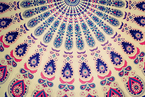 blanc, blau, rosa, obra de mandala, mandala, obra d'art, decoració, tèxtil, patró, cultura indígena, ornamentat, cultures, resum, islam, cultura asiàtica oriental, fons, motiu floral, marc complet, primer pla, cap gent, biologia, a l'interior, disseny, art i artesania, multicolor, vista d’angle alt, moda, artesania, creativitat, alimentació saludable, forma, 1080P, CC0, domini públic, lliure de regalies