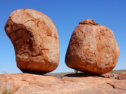 devils, marbles, rocks, outback, northern, travel, territory, karlu, aboriginal, desert, solid, rock - object, rock, nature, rock formation, sky, clear sky, day, blue, geology, no people, outdoors, travel destinations, sunlight, physical geography, non-urban scene, land, brown, boulder - rock, eroded, climate, sandstone, arid climate, 4K, CC0, public domain, royalty free