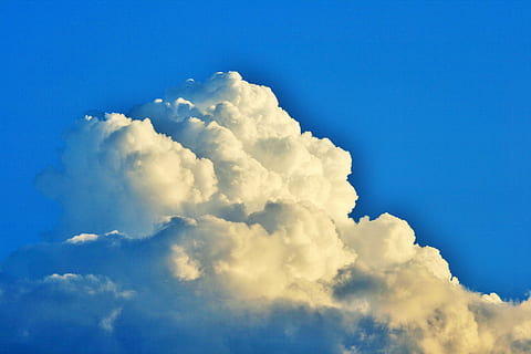 cumulus cloud, σύννεφο, πυκνό σύννεφο, λευκό, ογκώδης, στοιβάζονται, πυκνός, ουρανός, μπλε, σύννεφο - ουρανό, cloudscape, ατμόσφαιρα, υπόβαθρα, φύση, χνουδωτός, αφηρημένη, χωρίς κόσμο, νεφελώδης, σύννεφο καταιγίδας, παράδεισος, περιβάλλον, cumulonimbus, άνεμος, ειδυλλιακός, ζωντανό χρώμα, σε εξωτερικό χώρο, απαλότητα, ΛΑΜΠΡΌΣ, στρώσεις, κλίμα, 4K, CC0, δημόσιος τομέαςα, χωρίς δικαιώματαe