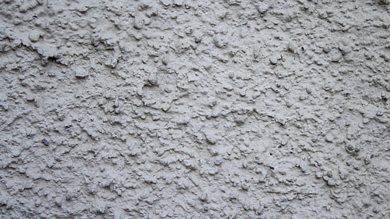 textura, gesso, branco, lado de fora, parede, parede externa, casa, cidade, viver, origens, texturizado, cinzento, material de pedra, padronizar, esvaziar, quadro completo, ninguém, fechar-se, estrutura construída, recurso de construção de parede, abstrato, close-up extremo, concreto, sólido, rude, arquitetura, dia, ao ar livre, fundos abstratos, macro, efeito texturizado, em branco, cimento, 5K, CC0, domínio público, royalty free