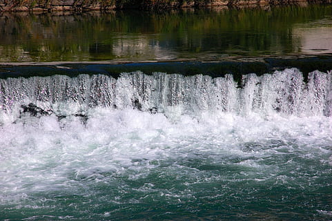 râu, nivelul apei, curgere, fluent, spumă, apă, nivel, mişcare, natură, nici o persoana, malul mării, frumusețe în natură, scenice - natura, mare, zi, putere în natură, mișcare încețoșată, putere, expunere lungă, bălăceală, apă curgătoare, sport acvatic, sportiv, în aer liber, 2K, CC0, domeniu public, fără drepturi de autor