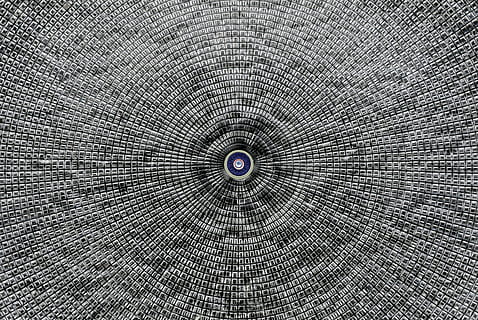grå, sort, abstrakt, digital, tapet, bold, mål, hastighed, effekt, baggrunde, sort og hvid, illustration, mønster, cirkel, fuld ramme, form, ingen mennesker, design, arkitektur, geometrisk form, indendørs, tekstureret, kreativitet, bygget struktur, symmetri, metal, tekstil, direkte over, abstrakte baggrunde, loft, koncentriske, direkte under, 4K, CC0, offentligt domæne, royaltyfrie