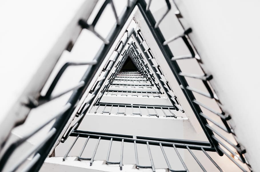 triangulació, foto de baix angle, triangular, blanc, concret, escales, escala d’escala, escala, patró, infinit, centre d’arts de hong kong, hong kong, netejar, barana, pas, triangle, cap gent, vista d’angle baix, metall, estructura construïda, arquitectura, directament a sota, exterior de l'edifici, enfocament selectiu, dia, forma, cel, en fila, cel clar, edifici, a l'aire lliure, alta - alta, 4K