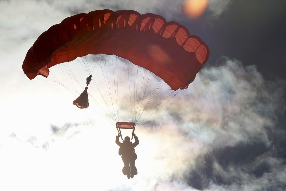 silhouette, man, using, parachute, person, paragliding, mid, air, sky, clouds, dark, people, adventure, outdoors, one animal, flying, cloud - sky, mid-air, full length, one person, adult, extreme sports, sport, nature, leisure activity, unrecognizable person, joy, exhilaration, men, low angle view, freedom, skydiving, parasailing, 5K
