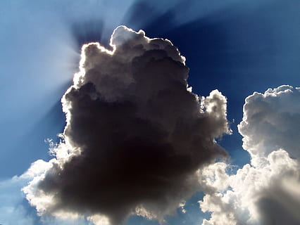 nuvens, raios solares, forro de prata, céu, Dom, Raios, prata, forro, nuvem - céu, clima, origens, cloudscape, natureza, beleza na natureza, scenics - natureza, visão de baixo ângulo, tranquilidade, ninguém, dia, cena tranquila, idílico, ao ar livre, luz solar, azul, cor branca, retroiluminado, suavidade, fofo, meteorologia, 2K, CC0, domínio público, royalty free