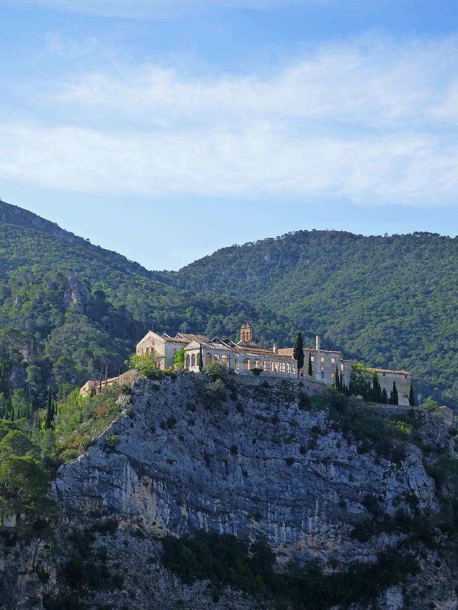 penya-segat, rock, spa, ruïna, cardó, catalunya, serra de cardó-boix, muntanya, arquitectura, estructura construïda, història, dia, cap gent, a l'aire lliure, destinacions de viatge, arbre, cel, naturalesa, el passat, medi ambient, exterior de l'edifici, escenics - natura, paisatge, núvol - cel, edifici, planta, terra, Serra, civilització antiga, paret de pedra, 4K