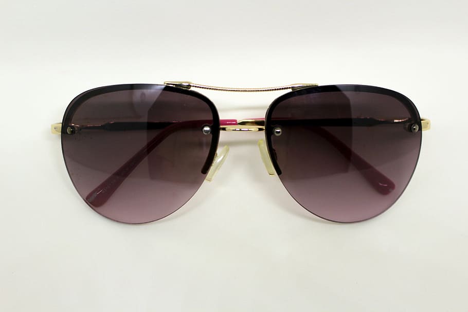 briller, vision, optik, mode, solbriller, afspejling, luksus, rigdom, moderne, skåret ud, sikkerhed, studio skud, tøj, indendørs, elegance, mennesker, glamour, skinnende, beskyttelse, sort farve, glas, 5K