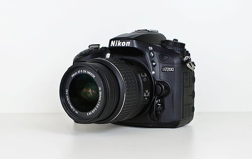 Câmera, Nikon, Nikon D7200, câmera antiga, câmera fotografica, fotografia, luz do flash, digital, câmera digital, foto, imagem, imagens, temas de fotografia, cor preta, câmera - equipamento fotográfico, único objeto, fundo branco, tecnologia, ninguém, câmera slr, fechar-se, dia, lente - instrumento óptico, equipamento fotográfico, lente - olho, dentro de casa, tiro do estúdio, moderno, Cortar fora, copie o espaço, equipamento, limpar \ limpo, 4K, CC0, domínio público, royalty free